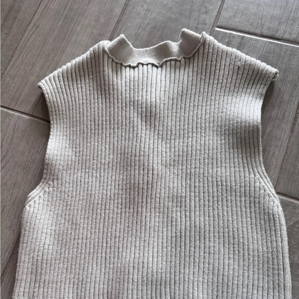 NWT - Free People Naiome Sweater Micro Vest‎ Color: Truthsayer